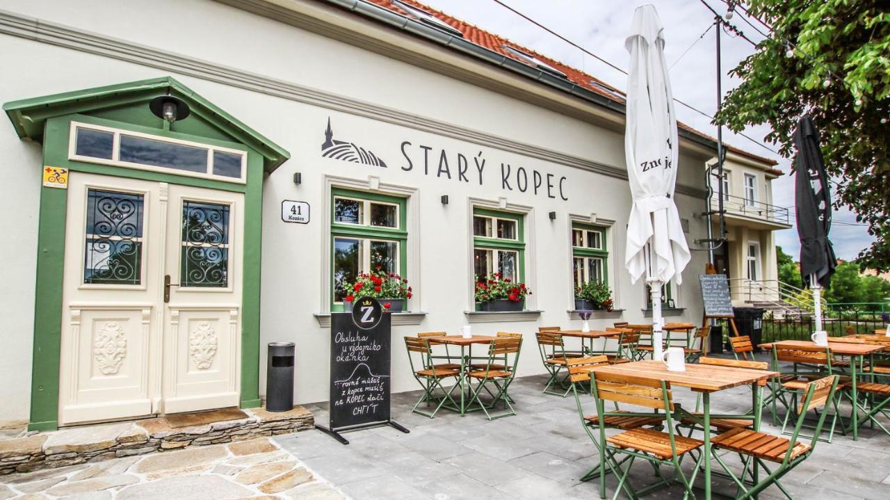 Penzion A Bistro Stary Kopec Зноймо Экстерьер фото